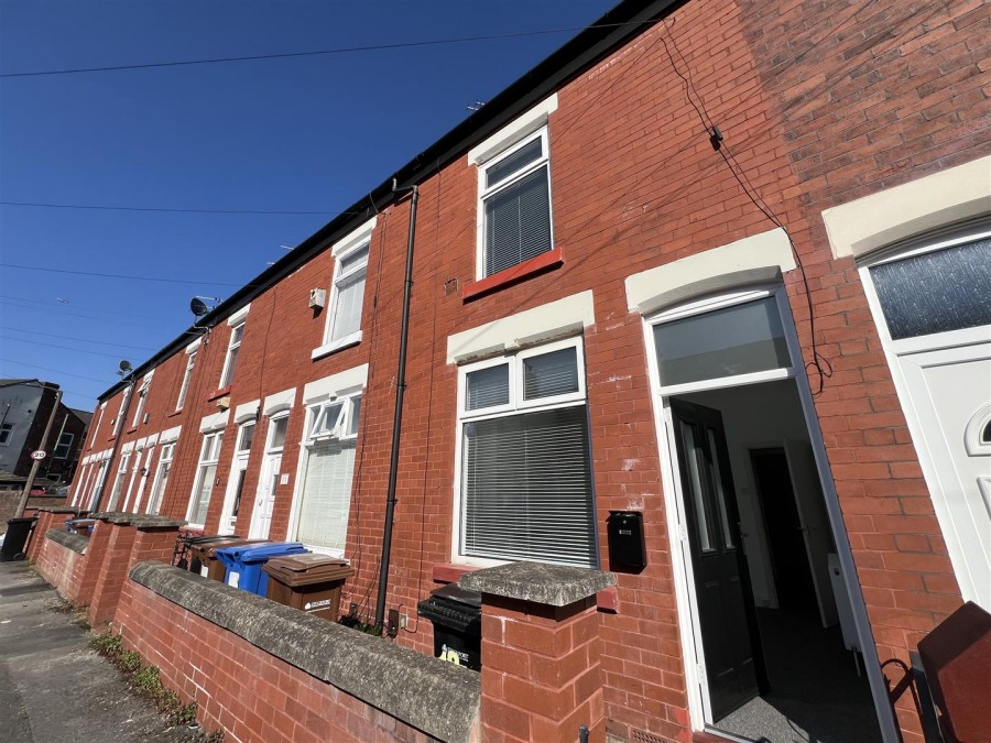 Images for Lorne Grove, Cale Green, Stockport