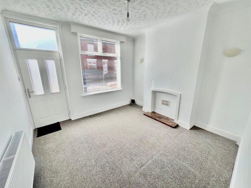 Images for Lorne Grove, Cale Green, Stockport