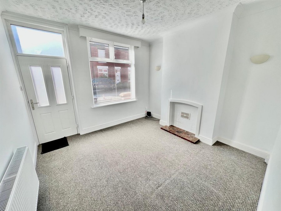Images for Lorne Grove, Cale Green, Stockport