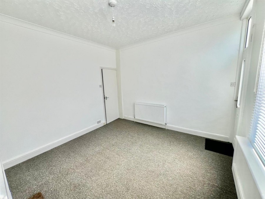 Images for Lorne Grove, Cale Green, Stockport
