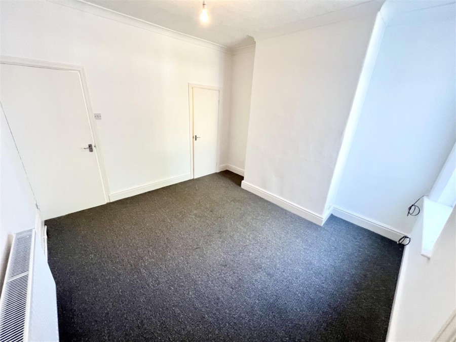 Images for Lorne Grove, Cale Green, Stockport