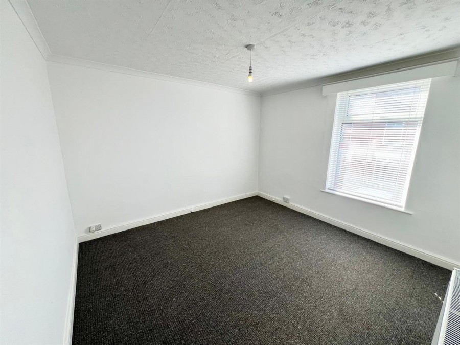 Images for Lorne Grove, Cale Green, Stockport