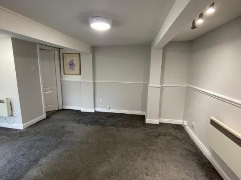View Full Details for Wellington Road North, Stockport