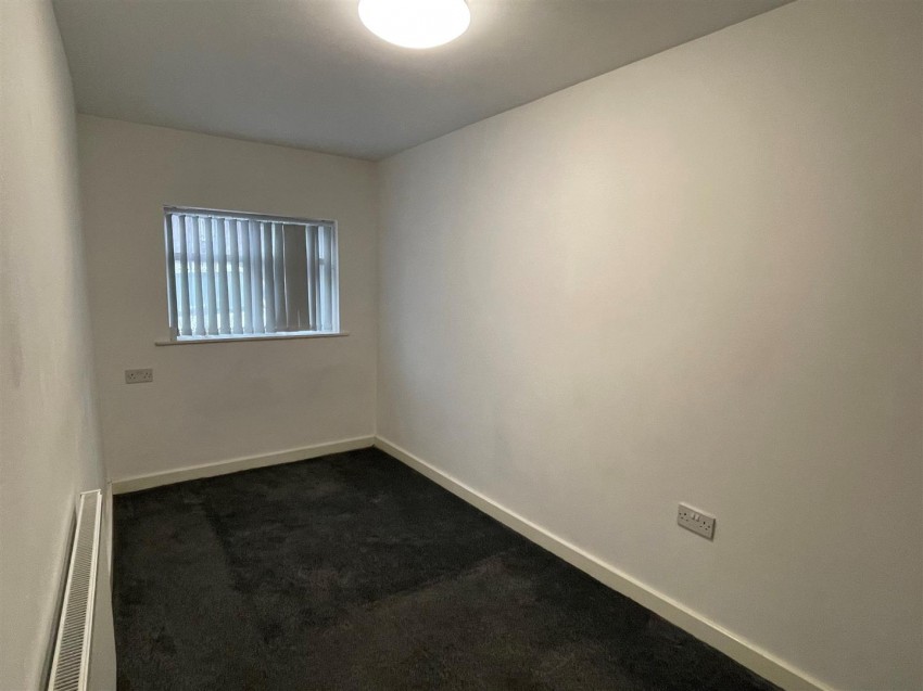 Images for Middle Hillgate, Stockport