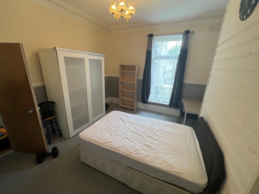 Images for Shaw Heath, Stockport