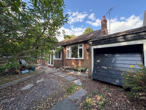 St. Elmo Park, Poynton