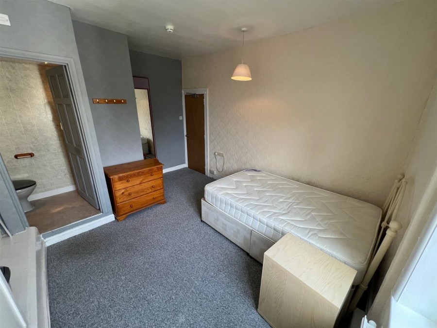 Images for Shaw Heath, Stockport