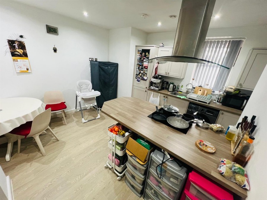 Images for Shaw Heath, Stockport