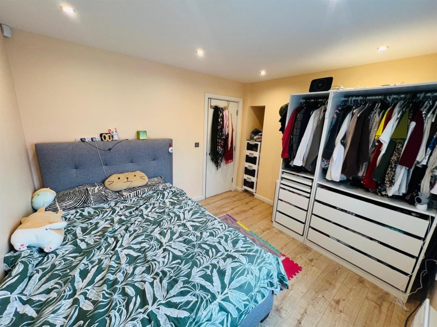 Images for Shaw Heath, Stockport