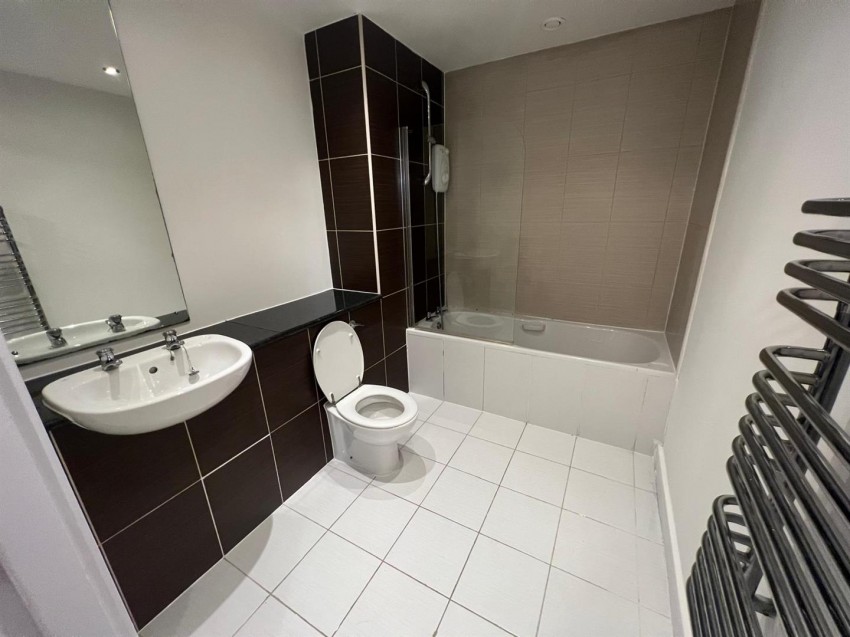 Images for Broadway, Salford