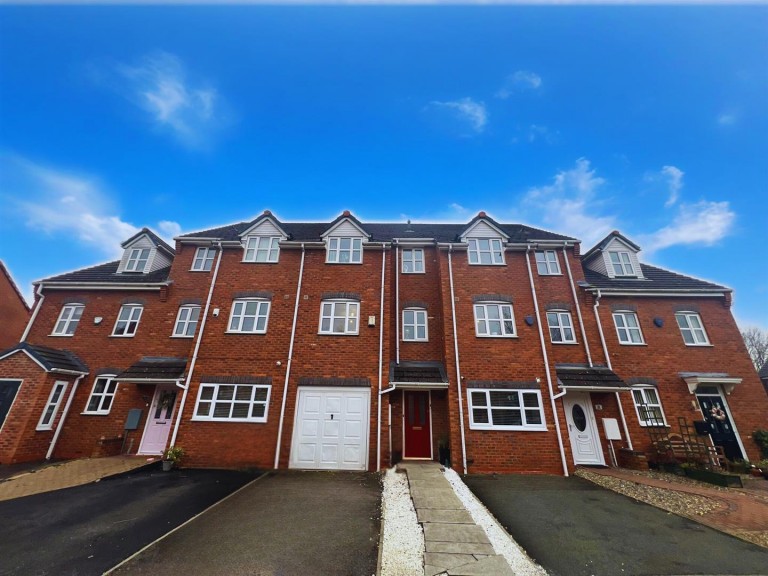 View Full Details for Cromwell Avenue, Stockport