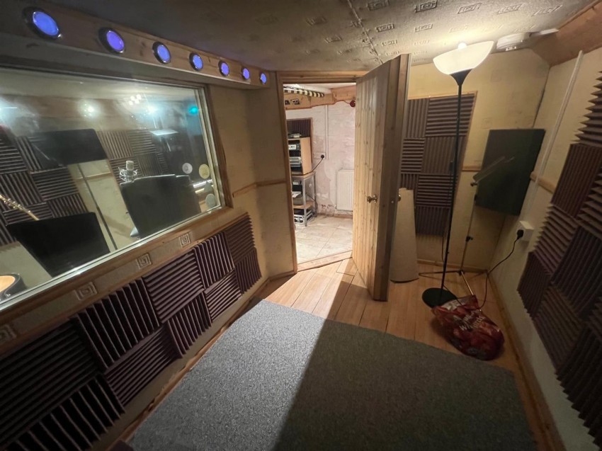 Images for Shaw Heath, Stockport