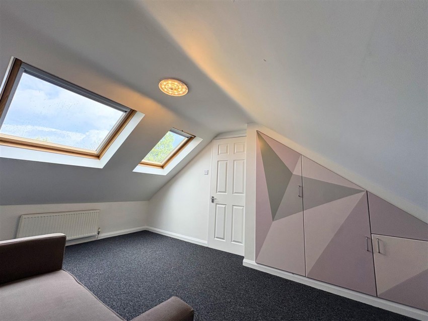 Images for Peakdale Avenue, Heald Green, Cheadle