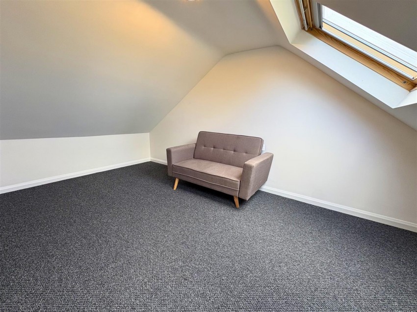 Images for Peakdale Avenue, Heald Green, Cheadle