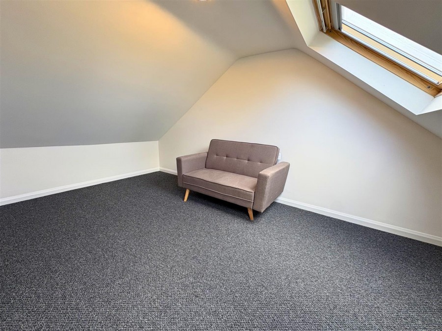 Images for Peakdale Avenue, Heald Green, Cheadle