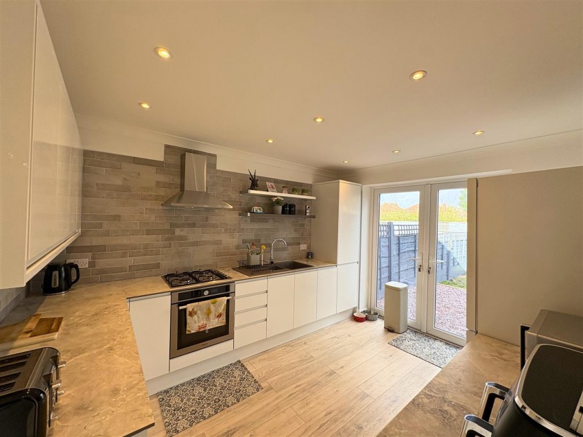 Images for Peakdale Avenue, Heald Green, Cheadle