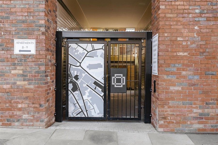 Images for St Mary's Gate, Churchgate, Stockport