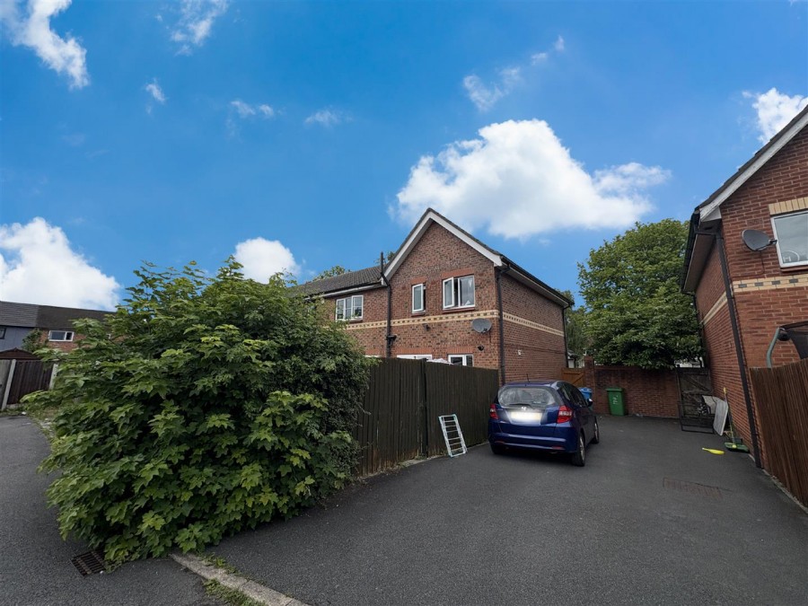 Images for Ravenscar Crescent, Manchester