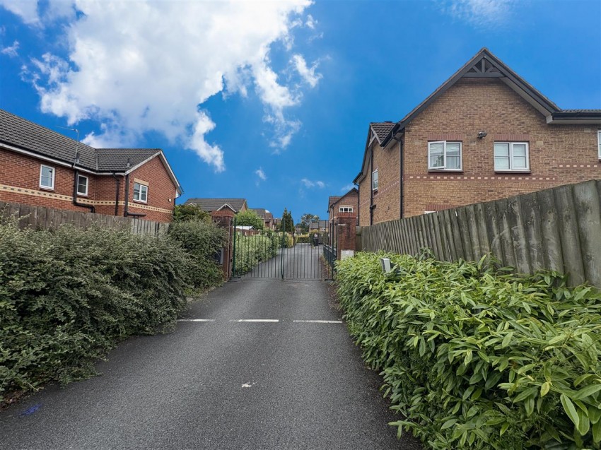 Images for Ravenscar Crescent, Manchester