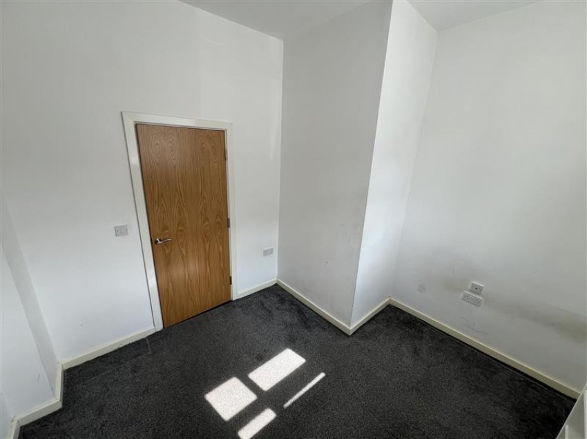 Images for Middle Hillgate, Stockport