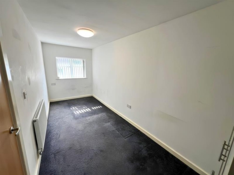 Images for Middle Hillgate, Stockport