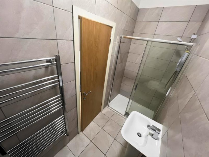 Images for Middle Hillgate, Stockport