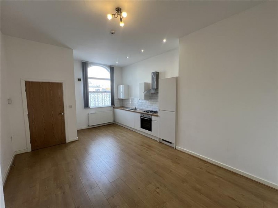 Images for Middle Hillgate, Stockport
