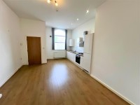 Images for Middle Hillgate, Stockport